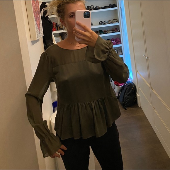 Intermix Mika Blouse! - Picture 8 of 8